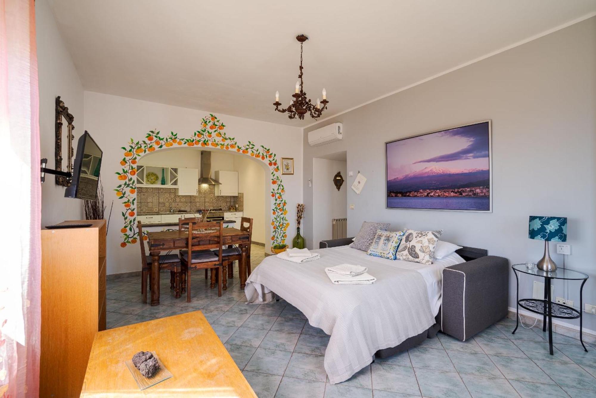 The Lemon Tree Apartment ตาออร์มินา ภายนอก รูปภาพ