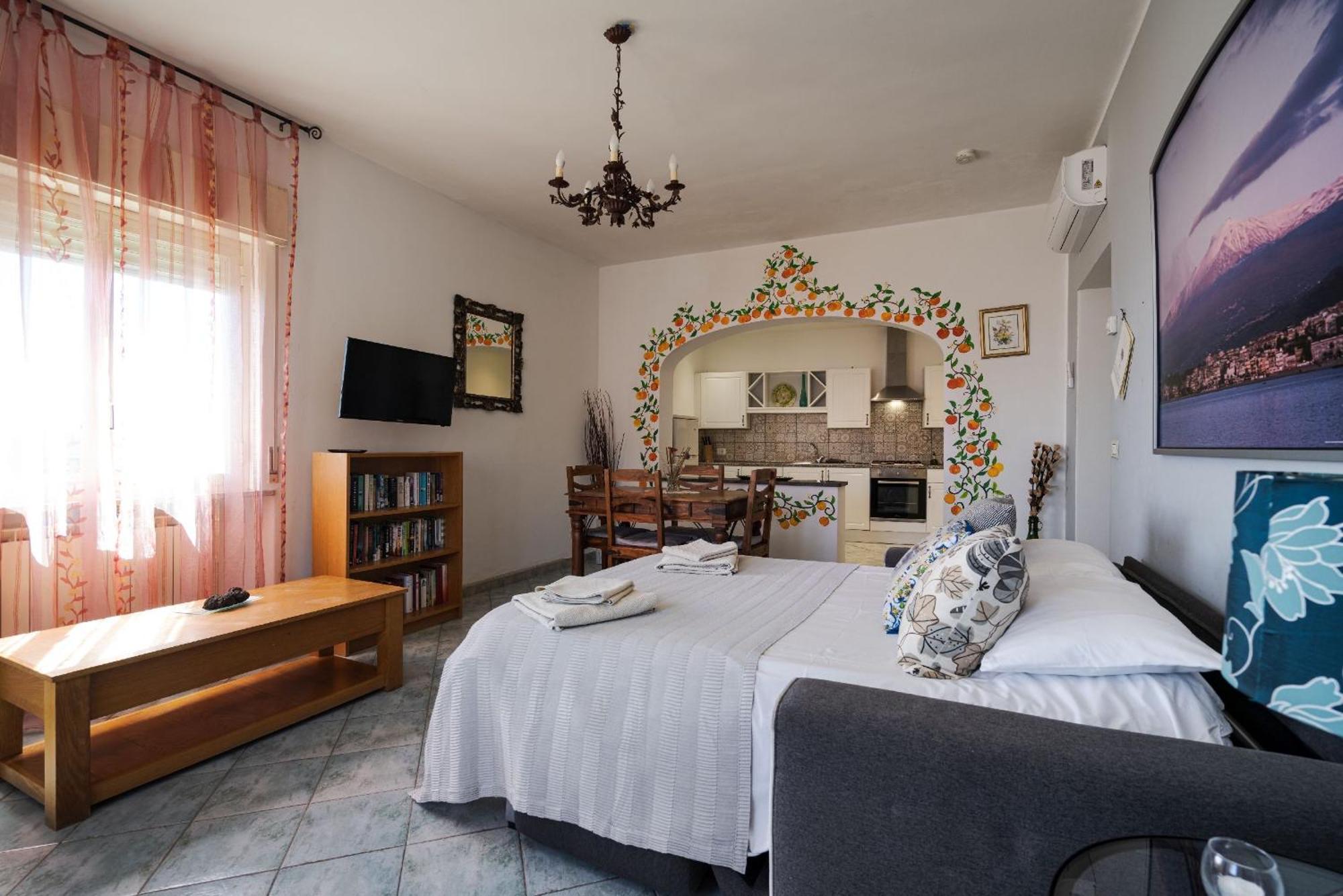 The Lemon Tree Apartment ตาออร์มินา ภายนอก รูปภาพ